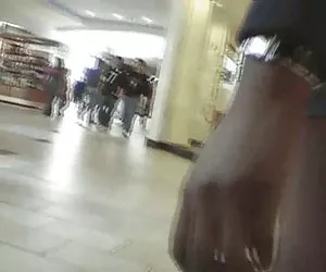 Arte en el centro comercial 1 putas 18