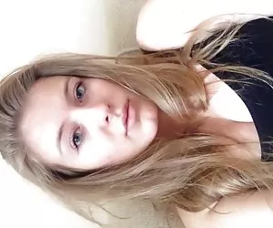 Khan a través de skype chicas cojidas por el culo