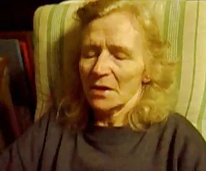 La vieja abuela de 75 años de masturbarse fotos de sexo gratis