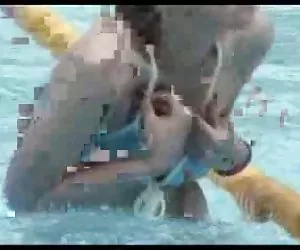 El tobogán de agua videos de las putas mas putas