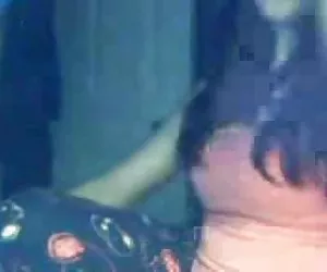 Linda morena belleza de la muestra tetas en la webcam ver videos muy zorras