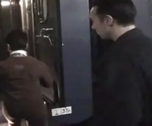 Sofia madura ince medias en el tren peliculasporno