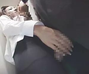 Японка en el ascensor de 2 xxx con putas gratis