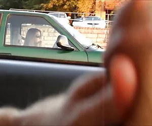 El flash de un coche en un atasco de tráfico videos x