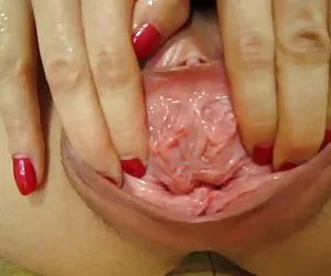 El japón de la muchacha,se lavan en la vagina higiénico cepillo sexo con mujeres maduras