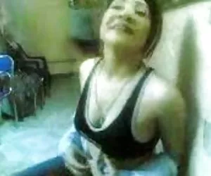 En la tienda xxx de putas culonas