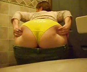 Irlandés desgaste de m. j. recibe amarillo xporno gratis