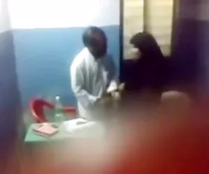 El médico en lahore mujeres putas porno