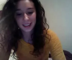 La tímida chica en la webcam calientes maduras xxx