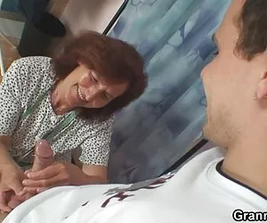 Se llama el viejo sastre posterior mujeres ardientes video