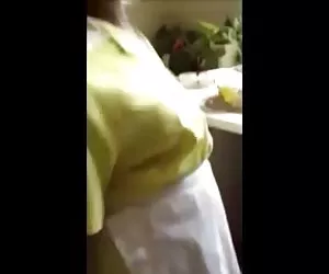 Africana, la camarera muy putas gratis