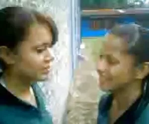 2 lil dominicana perra x videos perros