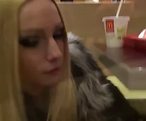 En el burger de capa qaeda mujeres peladas porno