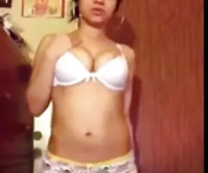 Chica baila en y calzoncillos x culos