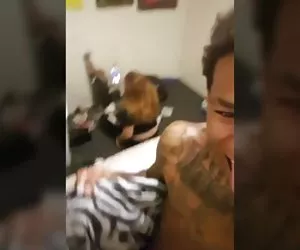 Interraciales dogging, y su amiga mira sexo por el culo