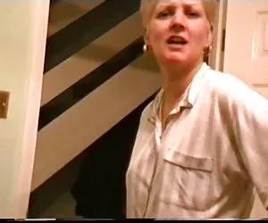 Presentado por la madre parpadea tetas (mamá y mamá) peliculas porno gratis xxx