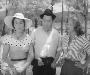 Es sorprendente la desnudez en 1958 del cine francés mujeres desnudándose