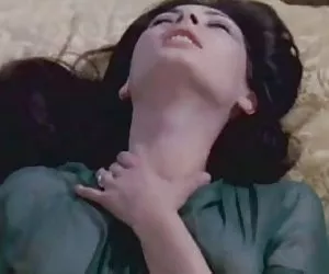 Эдвидж fenech - la signora jugar benet en scope (1974) videos porno xxx gratis