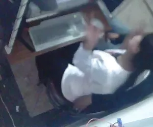 Морроко voyeur. la joven pareja en la cafetería porno y video