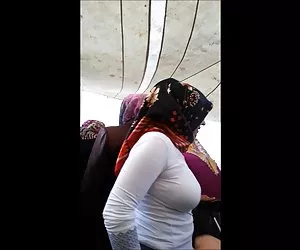 El hiyab porno con grandes tetas
