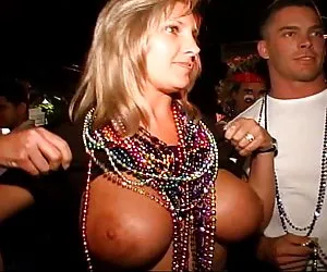 Fantasy fest flasher, mostrando su cuerpo chicas hot porno