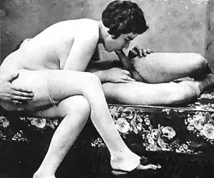 De calzado de la caja del abuelo. mujeres calie