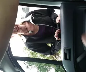 La chica quiere ayudar peliculas con porno