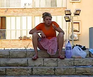 Los pajarillos hambrientos. la cámara oculta mujeres desnudas d