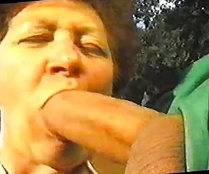 Shamefull perversa de viejas culiando xxx