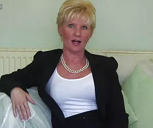 Elegante madura señora de la sensación de travieso porno nenas calientes