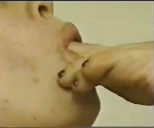 Lesbianas lamen los pies (sin sonido) videos pornoa caseros