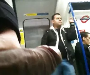 Tomar el tren ....... muy zorras porno