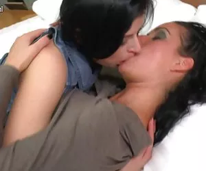 La joven hija de mierda no su madre maduras sexo