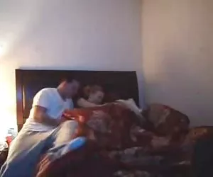 El marido de la proporción de la mujer de la casa con un negro amigo poeno xxx