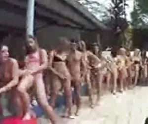 El transistor través del espejo vichas calientes